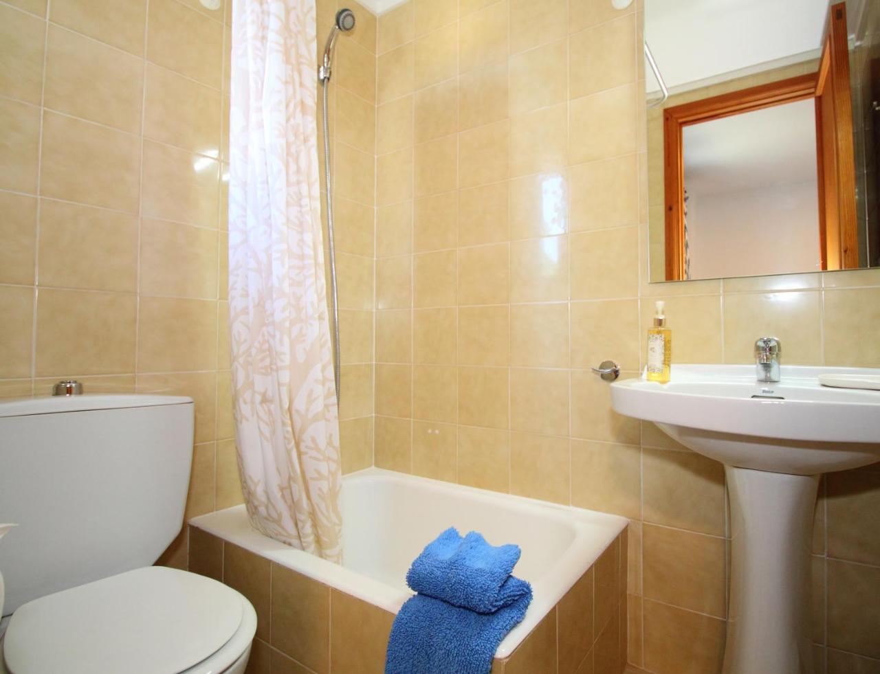 Family Seafront Apt Fantastic Seaview โปเญนซา ภายนอก รูปภาพ